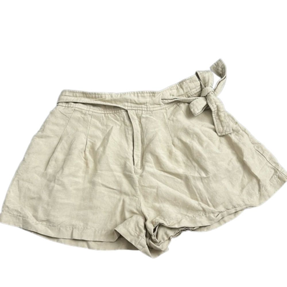 ASTR The Label Tan Paper Bag Linen Blend Shorts, Medium